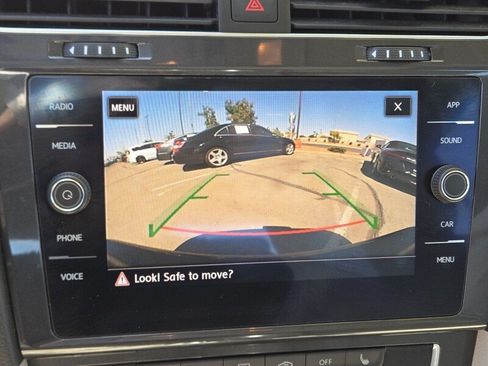 Used 2019 Volkswagen Golf SE w/ Driver Assistance Package FWD image 20