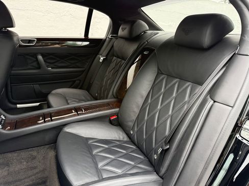 Used 2008 Bentley Flying Spur Flying Spur AWD/4WD image 18
