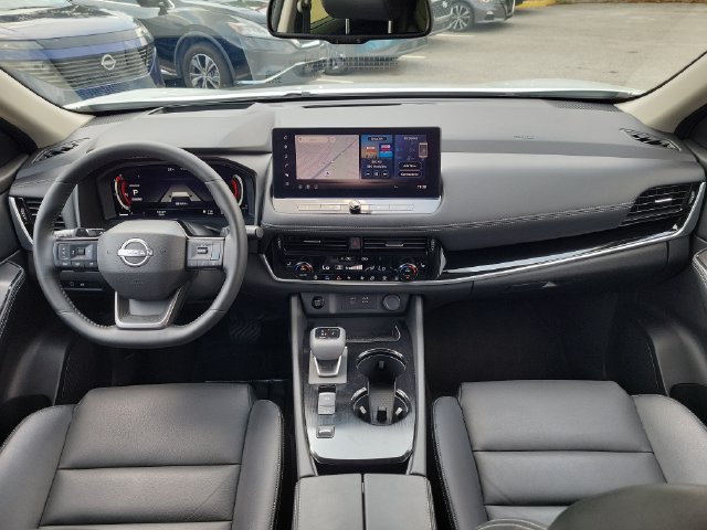 Certified 2025 Nissan Rogue SL w/ SL Premium Package FWD image 16