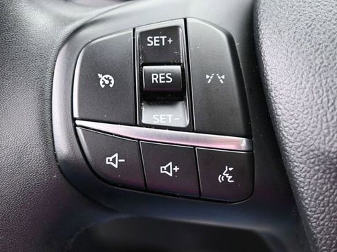 Certified 2024 Ford Escape Active FWD image 17