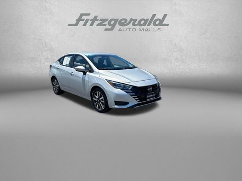 Used 2025 Nissan Versa SV FWD image 1