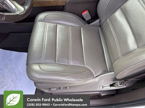 Used 2020 GMC Yukon XL Denali w/ Denali Ultimate Package image 30