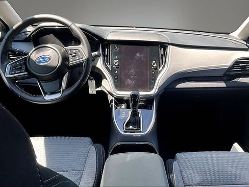 Used 2025 Subaru Outback Premium AWD/4WD image 7