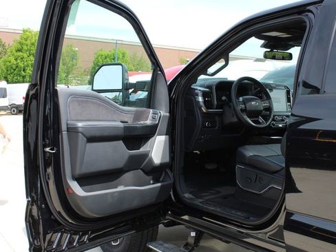 New 2026 Ford F350 Platinum w/ FX4 Off-Road Package AWD/4WD image 30