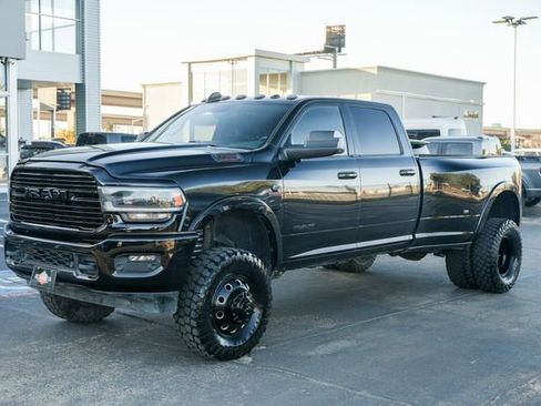 Used 2020 RAM 3500 Laramie w/ Night Edition image 19