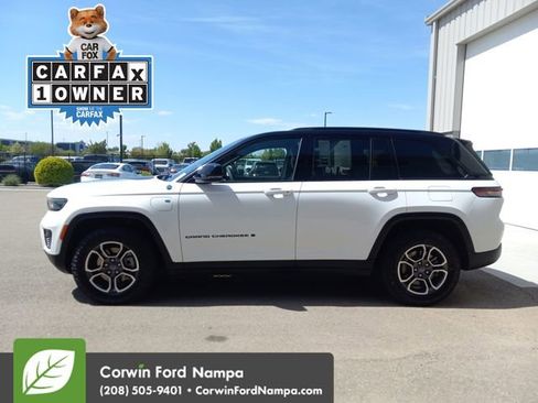 Used 2024 Jeep Grand Cherokee Trailhawk AWD/4WD image 6