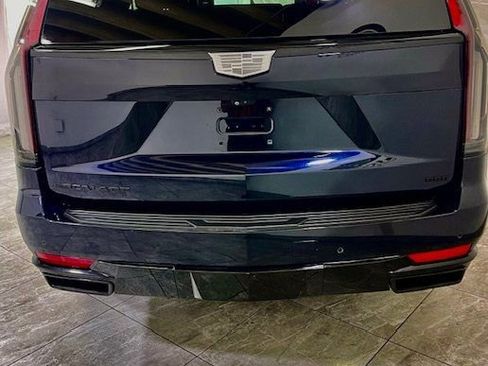 Used 2021 Cadillac Escalade Sport Platinum image 15