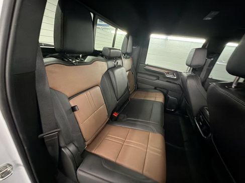 Certified 2024 Chevrolet Silverado 2500 High Country w/ High Country Premium Package AWD/4WD image 27