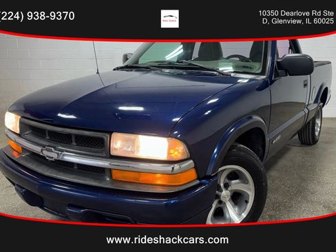 Used 2001 Chevrolet S10 Pickup LS w/ Preferred Equipment Group image 1