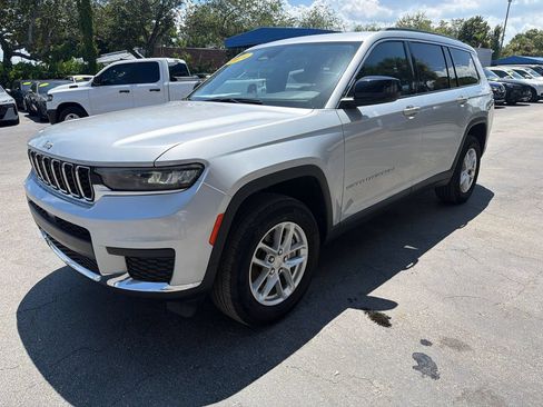 Used 2024 Jeep Grand Cherokee L Laredo RWD image 1