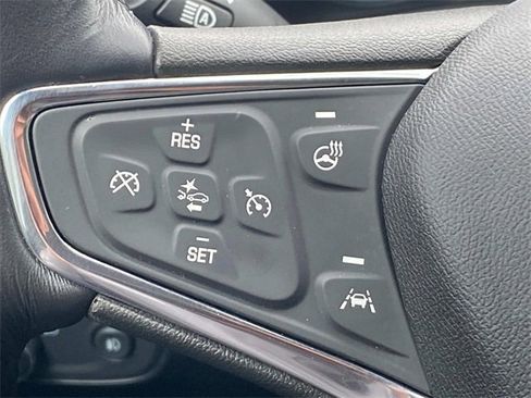 Used 2019 Chevrolet Equinox Premier image 21