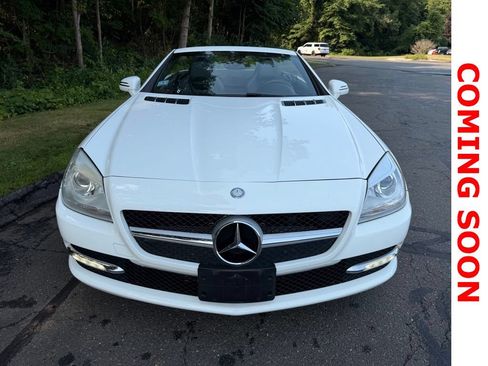 Used 2016 Mercedes-Benz SLK 300 image 3