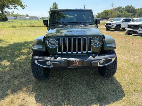 Used 2023 Jeep Wrangler Unlimited Sahara w/ Cold Weather Group AWD/4WD image 12