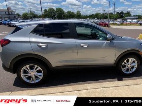 Certified 2023 Buick Encore GX Preferred w/ Cold Weather Comfort Package FWD image 11
