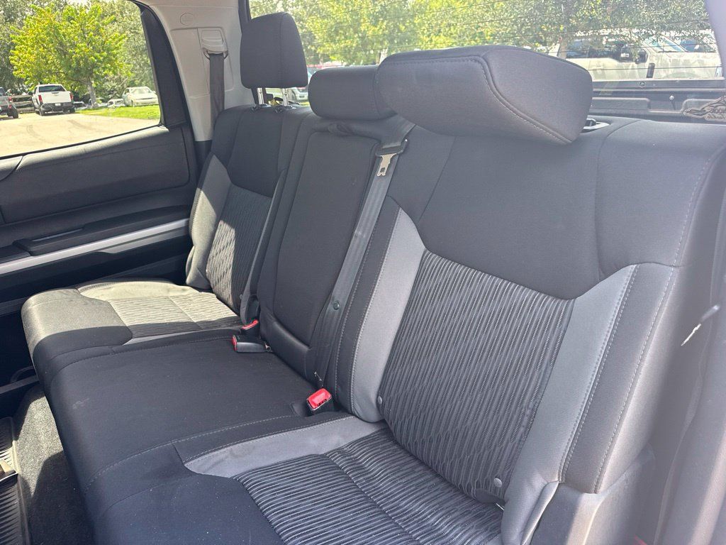 Used 2017 Toyota Tundra SR5 w/ SR5 Upgrade Package AWD/4WD image 11
