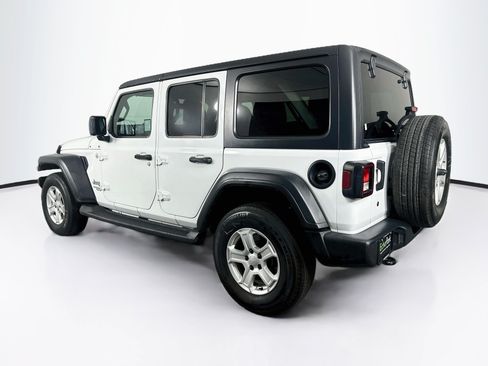 Used 2019 Jeep Wrangler Unlimited Sport S AWD/4WD image 5