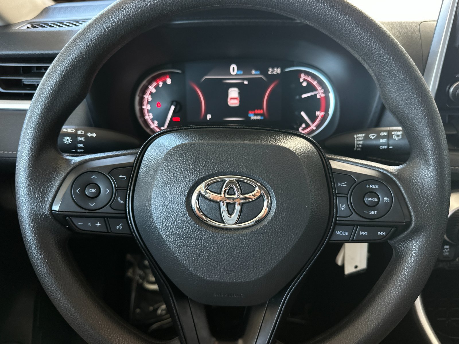 Used 2025 Toyota RAV4 LE AWD/4WD image 20