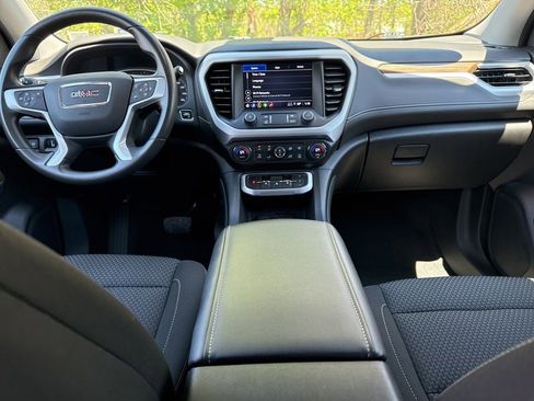 Used 2023 GMC Acadia SLE w/ Driver Convenience Package AWD/4WD image 17