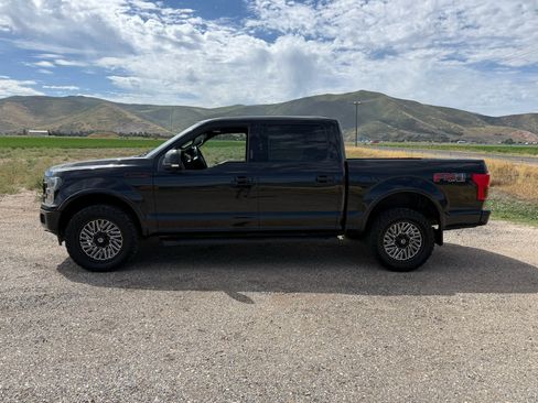 Used 2019 Ford F150 Lariat w/ Equipment Group 502A Luxury AWD/4WD image 4