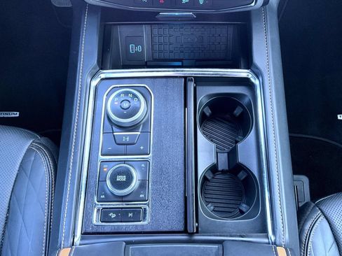 Used 2023 Ford Expedition Platinum AWD/4WD image 16