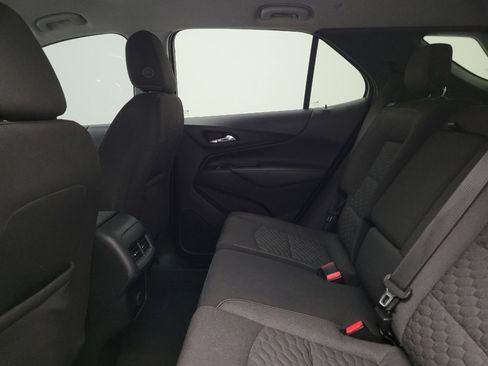 Used 2018 Chevrolet Equinox LT image 18