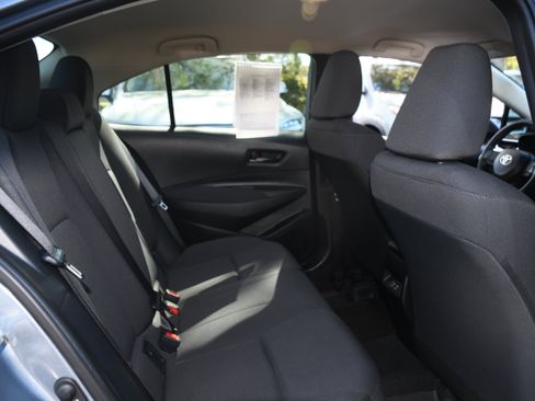 Used 2024 Toyota Corolla LE w/ LE Convenience Package image 17