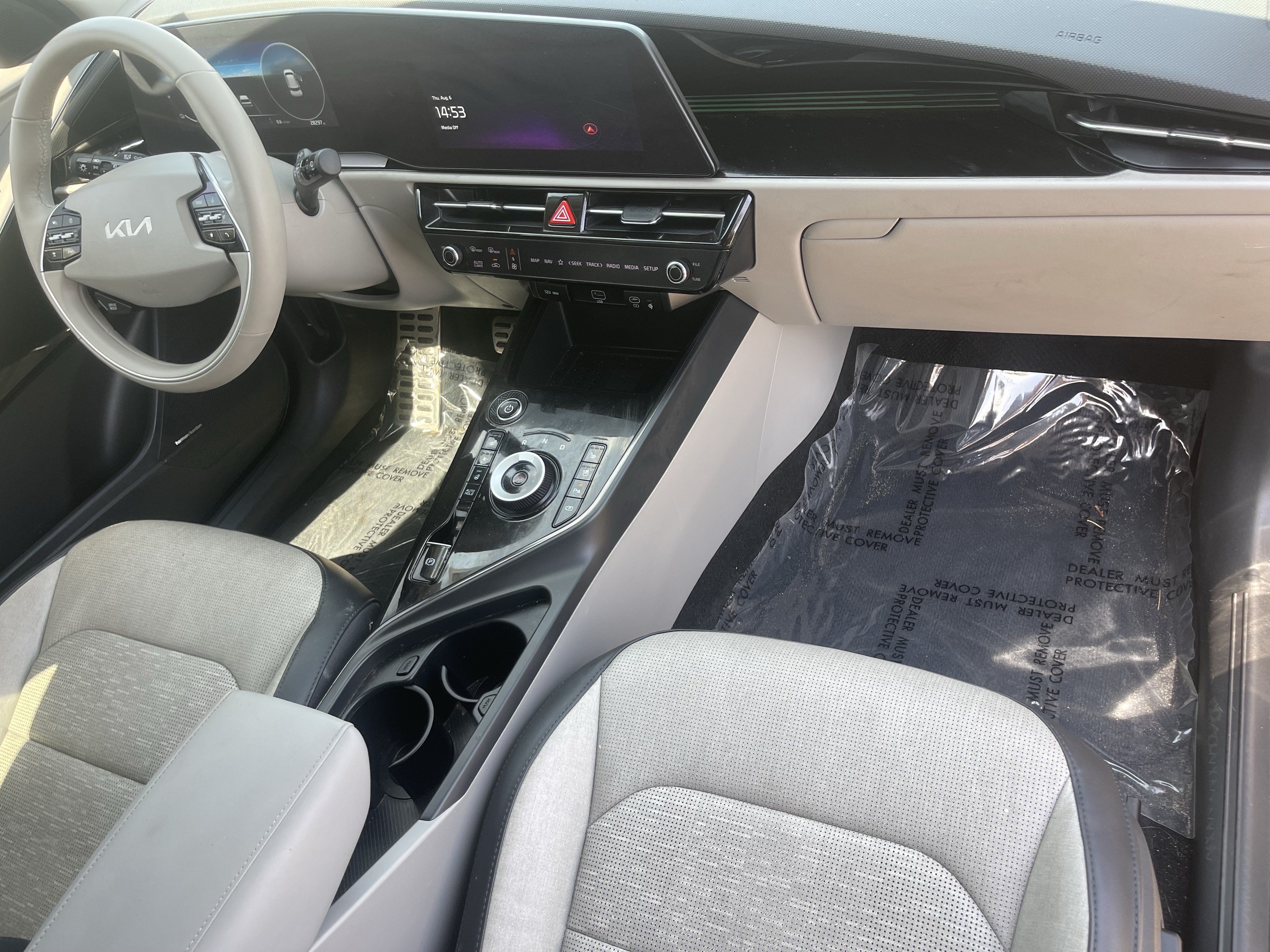 Certified 2023 Kia Niro Wave FWD image 11