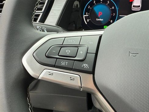 New 2026 Volkswagen Atlas Cross Sport SE image 14