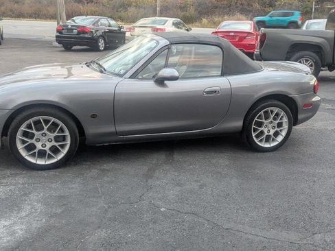Used 2002 MAZDA MX-5 Miata SE image 16