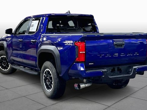 Certified 2025 Toyota Tacoma TRD Off-Road w/ TRD Off Road Upgrade Package image 11