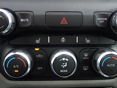 Used 2022 RAM 1500 Big Horn w/ Built-to-serve Edition AWD/4WD image 19