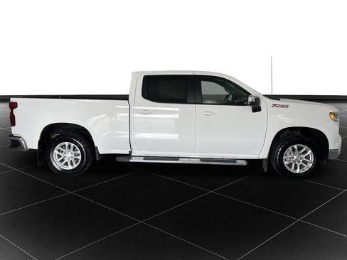 Used 2023 Chevrolet Silverado 1500 LT AWD/4WD image 6
