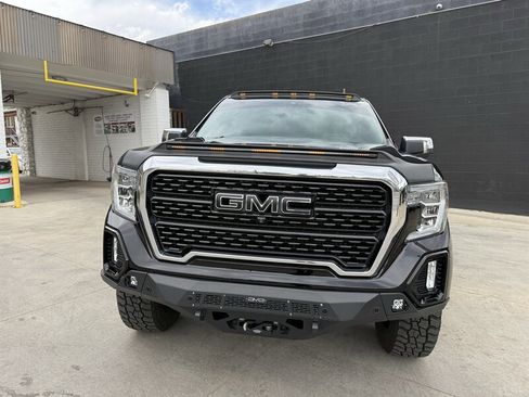 Used 2019 GMC Sierra 1500 Denali w/ Technology Package AWD/4WD image 3