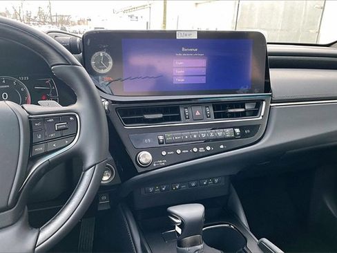 New 2025 Lexus ES 350 Ultra Luxury image 7