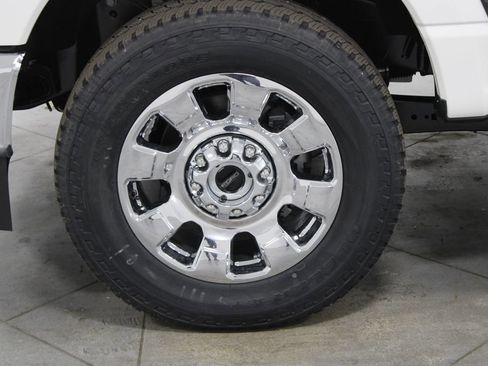 New 2026 Ford F250 Lariat w/ Chrome Package image 22