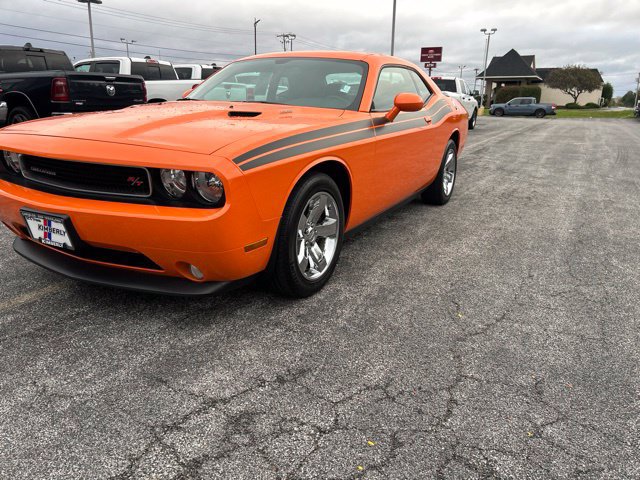 Used 2012 Dodge Challenger R/T RWD image 1
