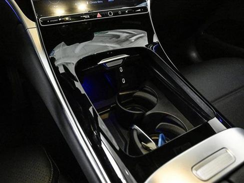 New 2026 Mercedes-Benz GLC 300 4MATIC image 13