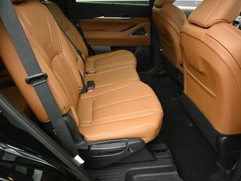 Certified 2025 INFINITI QX60 Sensory w/ Vision Package image 27