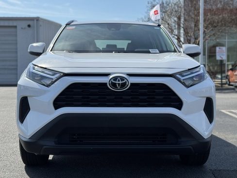 Used 2024 Toyota RAV4 XLE image 4