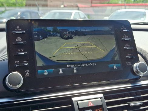 Used 2019 Honda Accord EX image 24