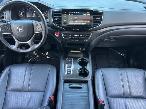 Used 2023 Honda Passport TrailSport image 16