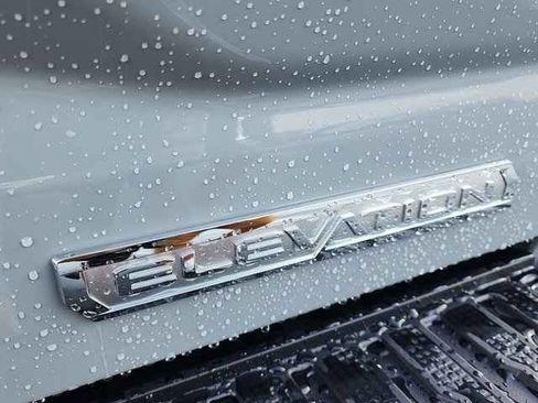 Used 2024 GMC Sierra 1500 Elevation image 35