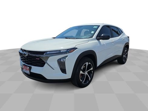 Used 2024 Chevrolet Trax RS w/ Driver Confidence Package FWD image 1