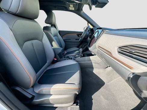 Used 2025 Subaru Forester Sport image 40