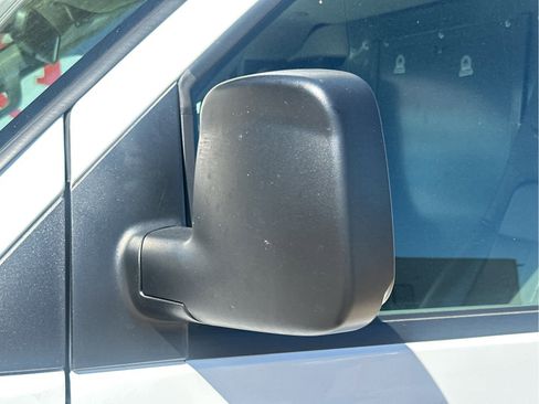 Used 2020 Chevrolet Express 3500 Extended w/ Driver Convenience Package image 11