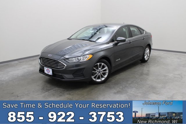 Certified 2019 Ford Fusion SE FWD image 1