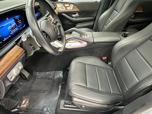 Certified 2025 Mercedes-Benz GLS 450 4MATIC image 10