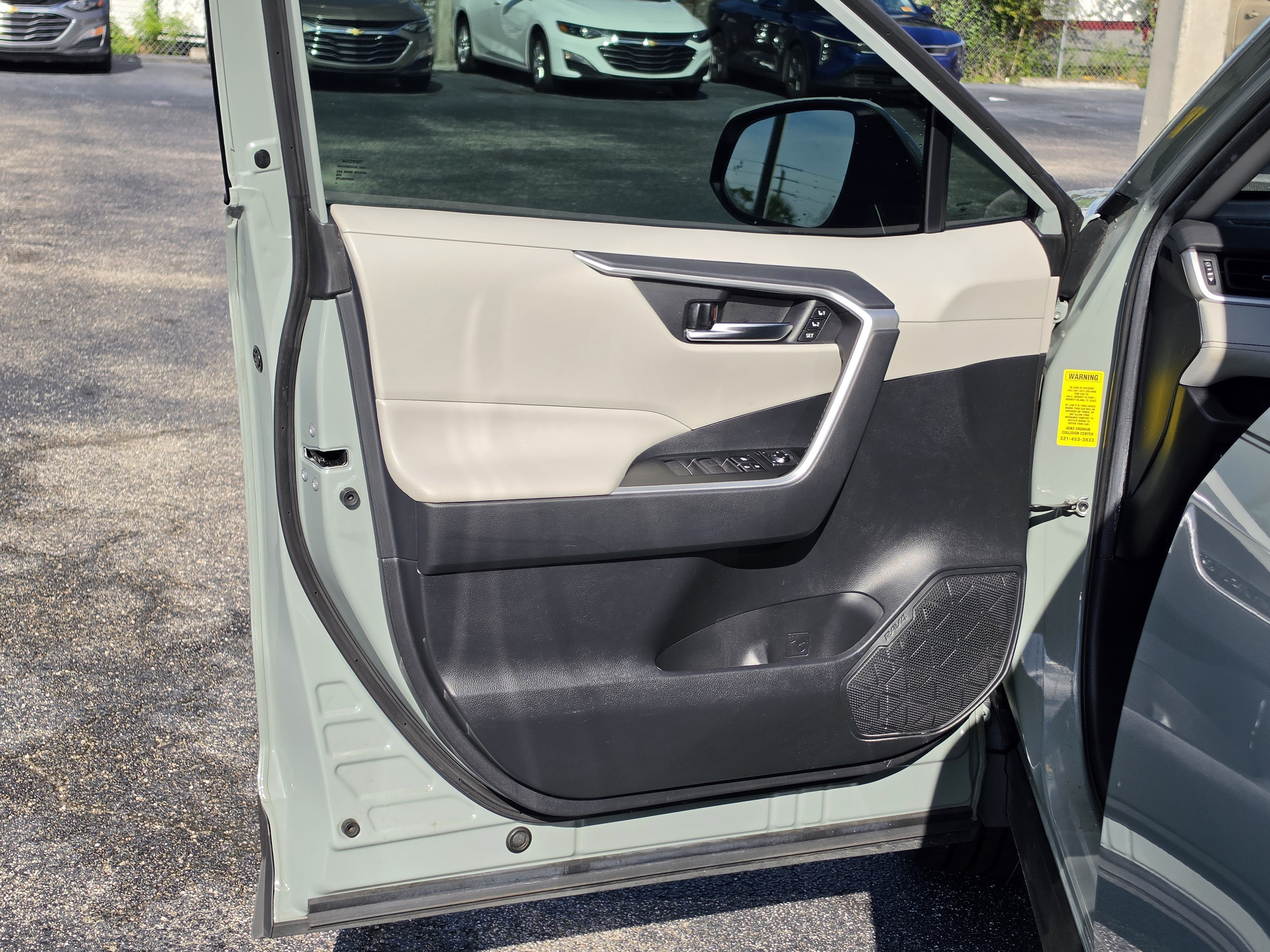 Used 2019 Toyota RAV4 XLE Premium w/ Advanced Technology Package FWD image 19