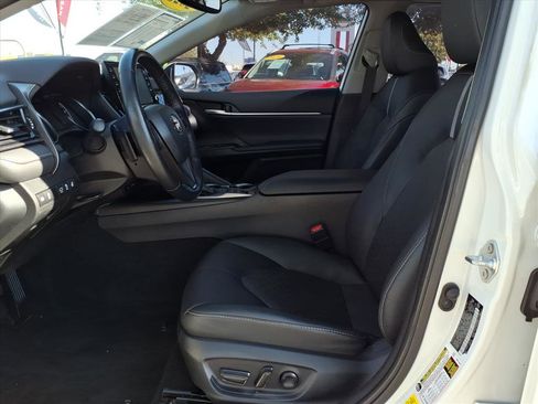 Used 2023 Toyota Camry XSE image 14