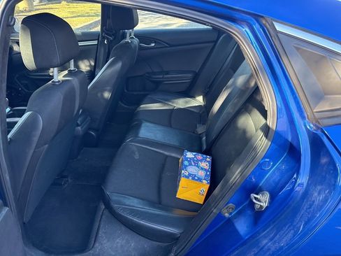 Used 2019 Honda Civic Sport image 11